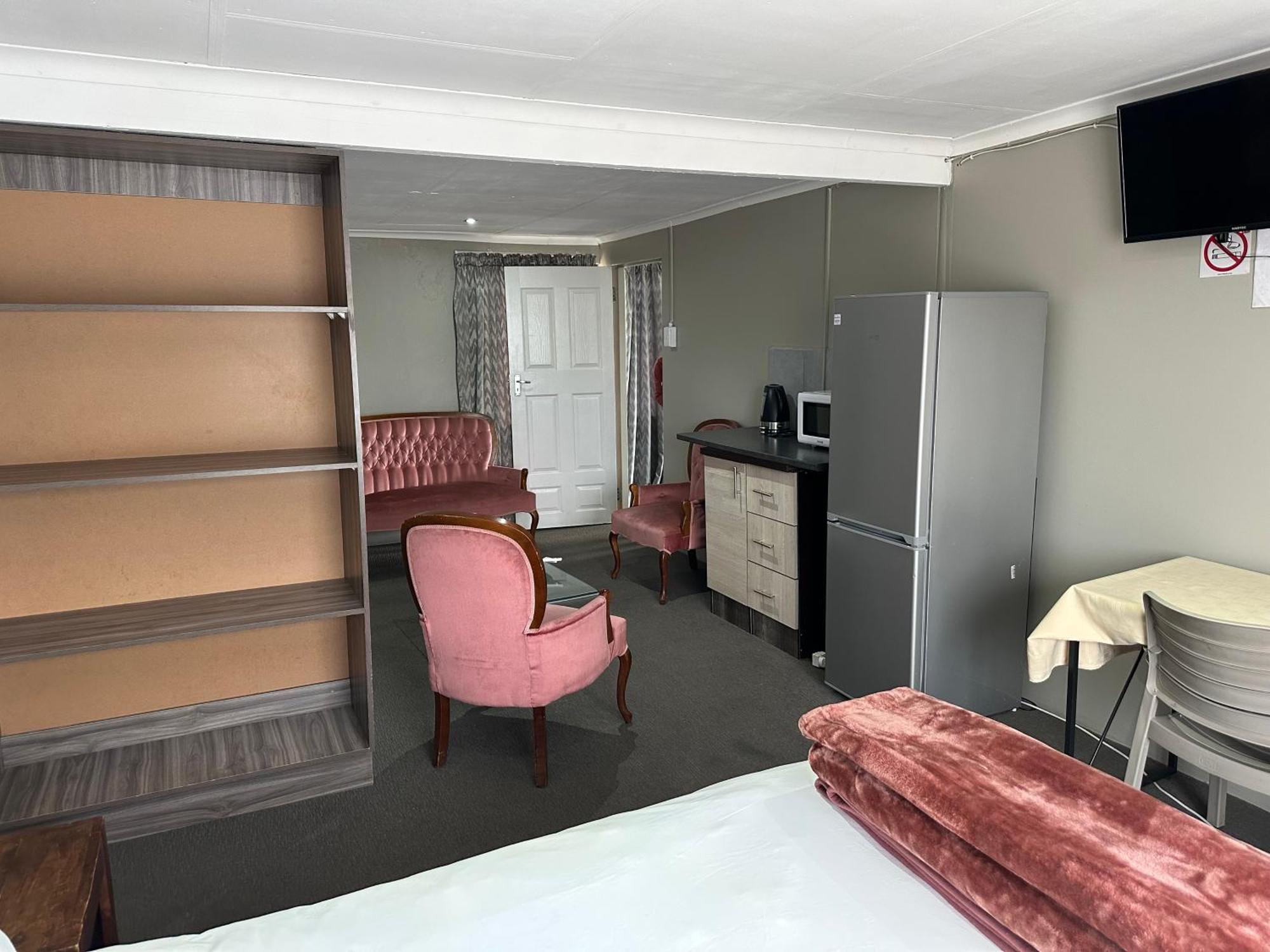 Favour Guest House 波罗克瓦尼 外观 照片