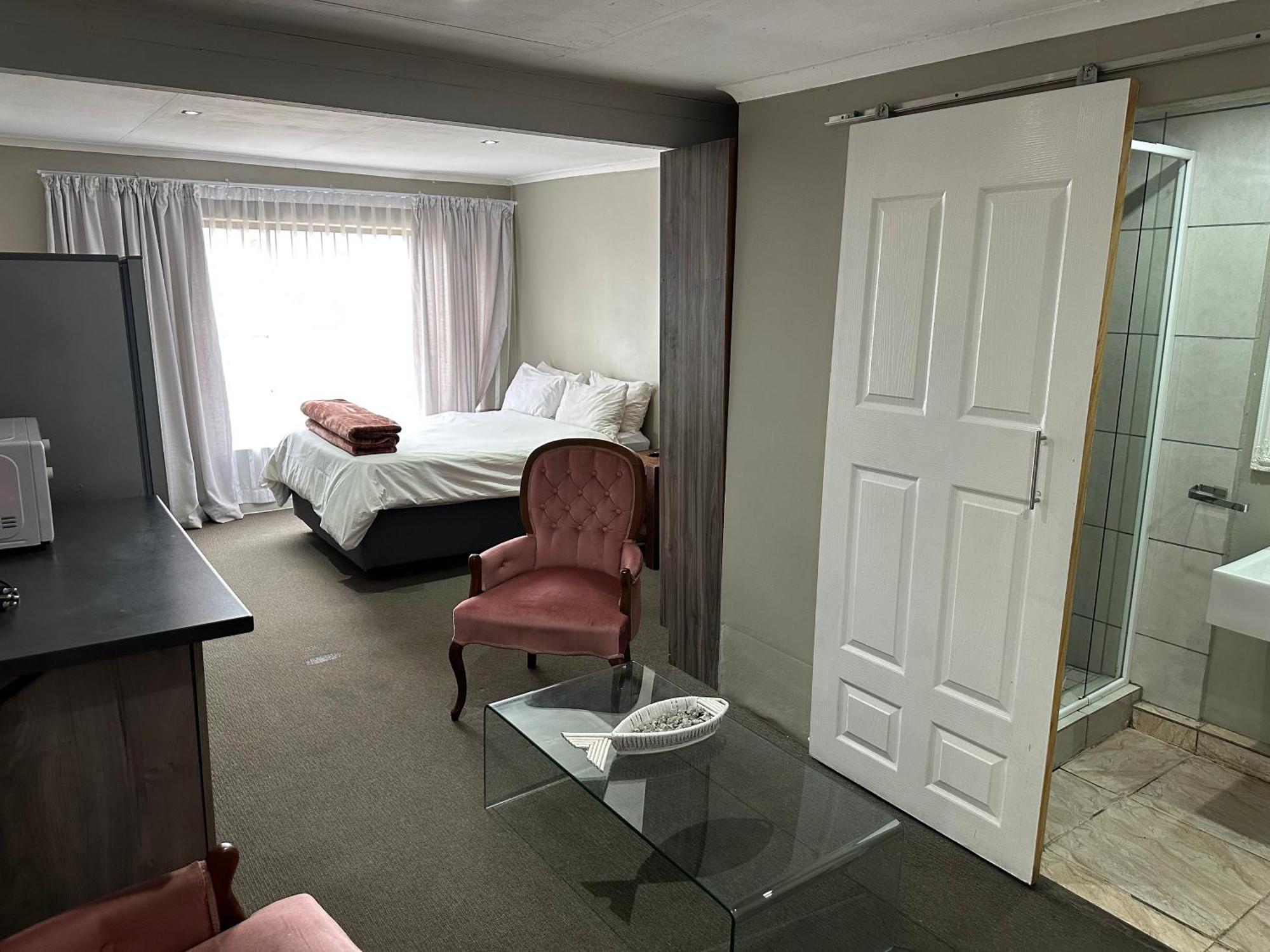 Favour Guest House 波罗克瓦尼 外观 照片